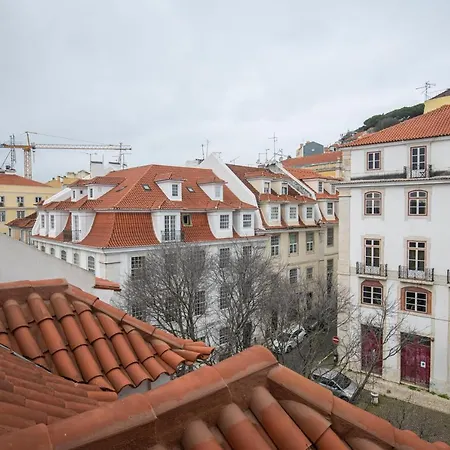 Lovelystay - Distinctive & Unique Next To Se Cathedral Of - 5 Min To Chiado * Lissabon