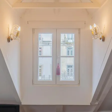 Lovelystay - Distinctive & Unique Next To Se Cathedral Of - 5 Min To Chiado Lissabon
