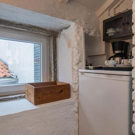 Апартаменты Lovelystay - Distinctive & Unique Next To Se Cathedral Of - 5 Min To Chiado *