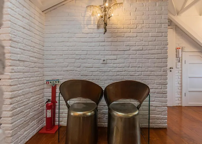 Lovelystay - Distinctive&unique Next To Sé Cathedral Of - 5 Min To Chiado * Lisbona
