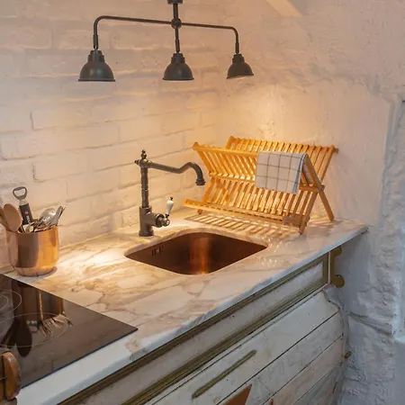 Lovelystay - Distinctive & Unique Next To Se Cathedral Of - 5 Min To Chiado Lisbon