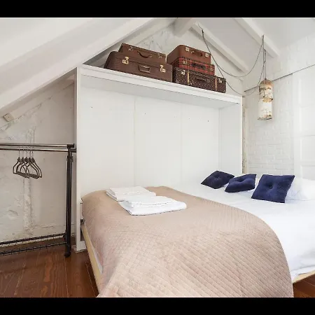 Lovelystay - Distinctive & Unique Next To Se Cathedral Of - 5 Min To Chiado Apartmán